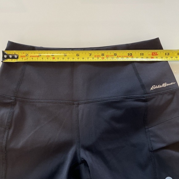 Eddie Bauer Petite Small Guide Trex Collection Compression Shorts Black NWT - Picture 9 of 11